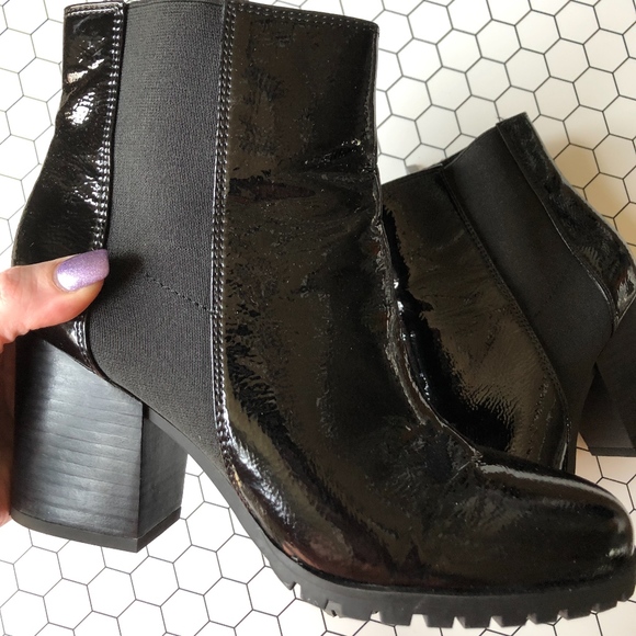 sofft somers perforated sneaker